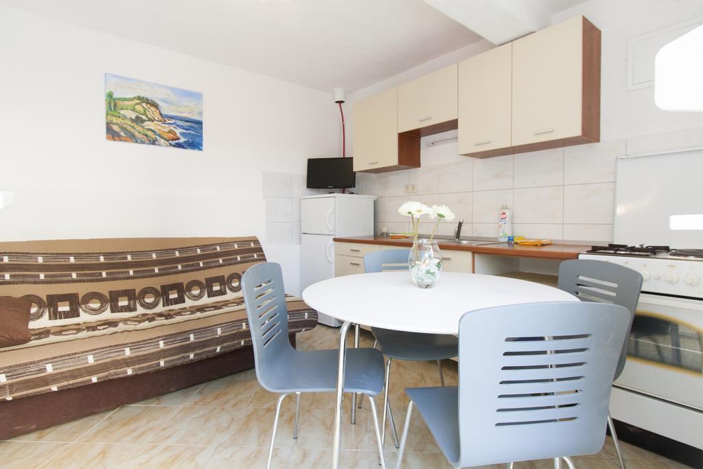 Apartment Mikulic Duće 外观 照片