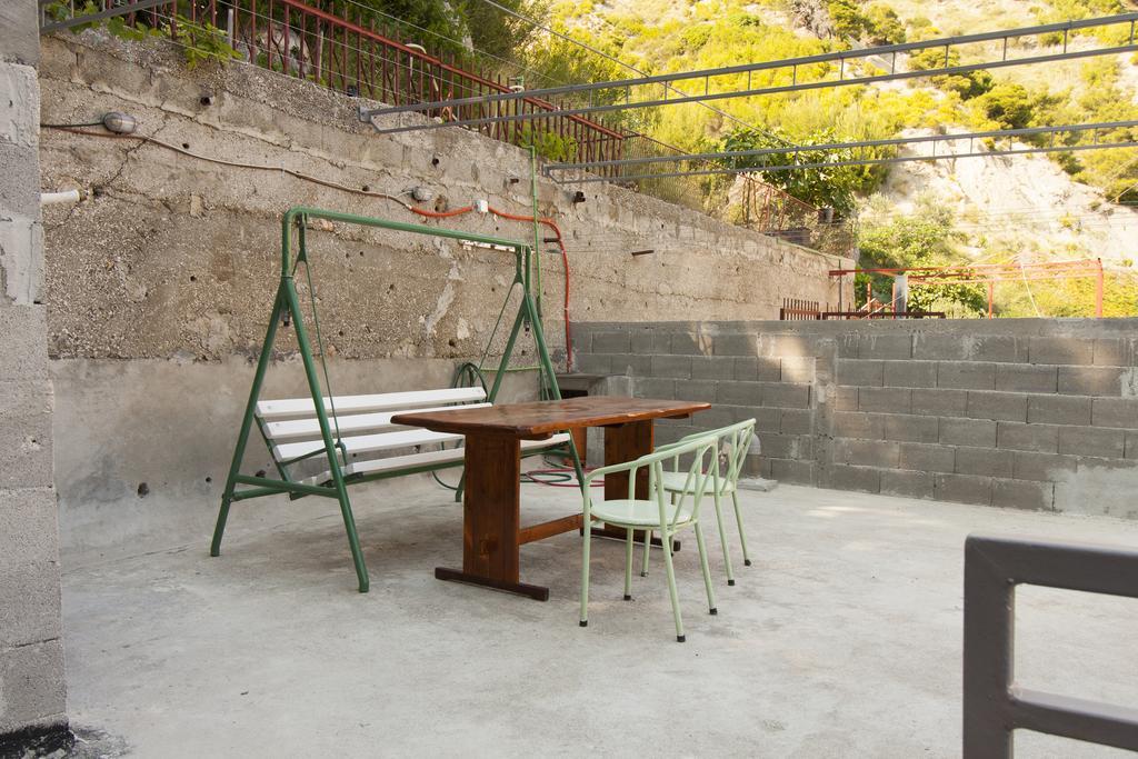 Apartment Mikulic Duće 外观 照片